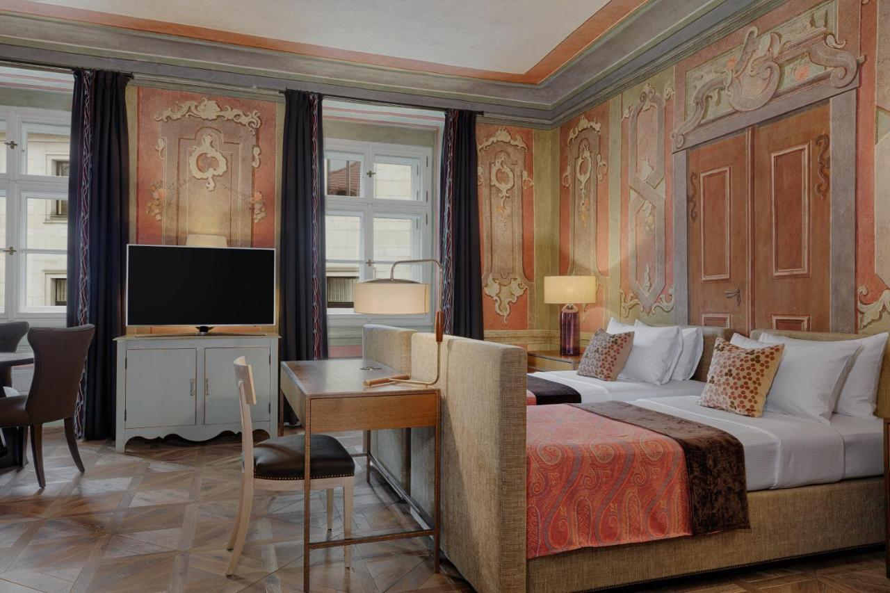 ออกัสติน อะ ลักชัวรี คอลเลคชั่น โฮเต็ล ปร้าก Hotel ปราก ภายนอก รูปภาพ