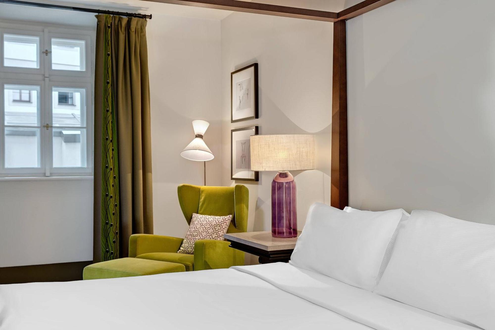 ออกัสติน อะ ลักชัวรี คอลเลคชั่น โฮเต็ล ปร้าก Hotel ปราก ภายนอก รูปภาพ