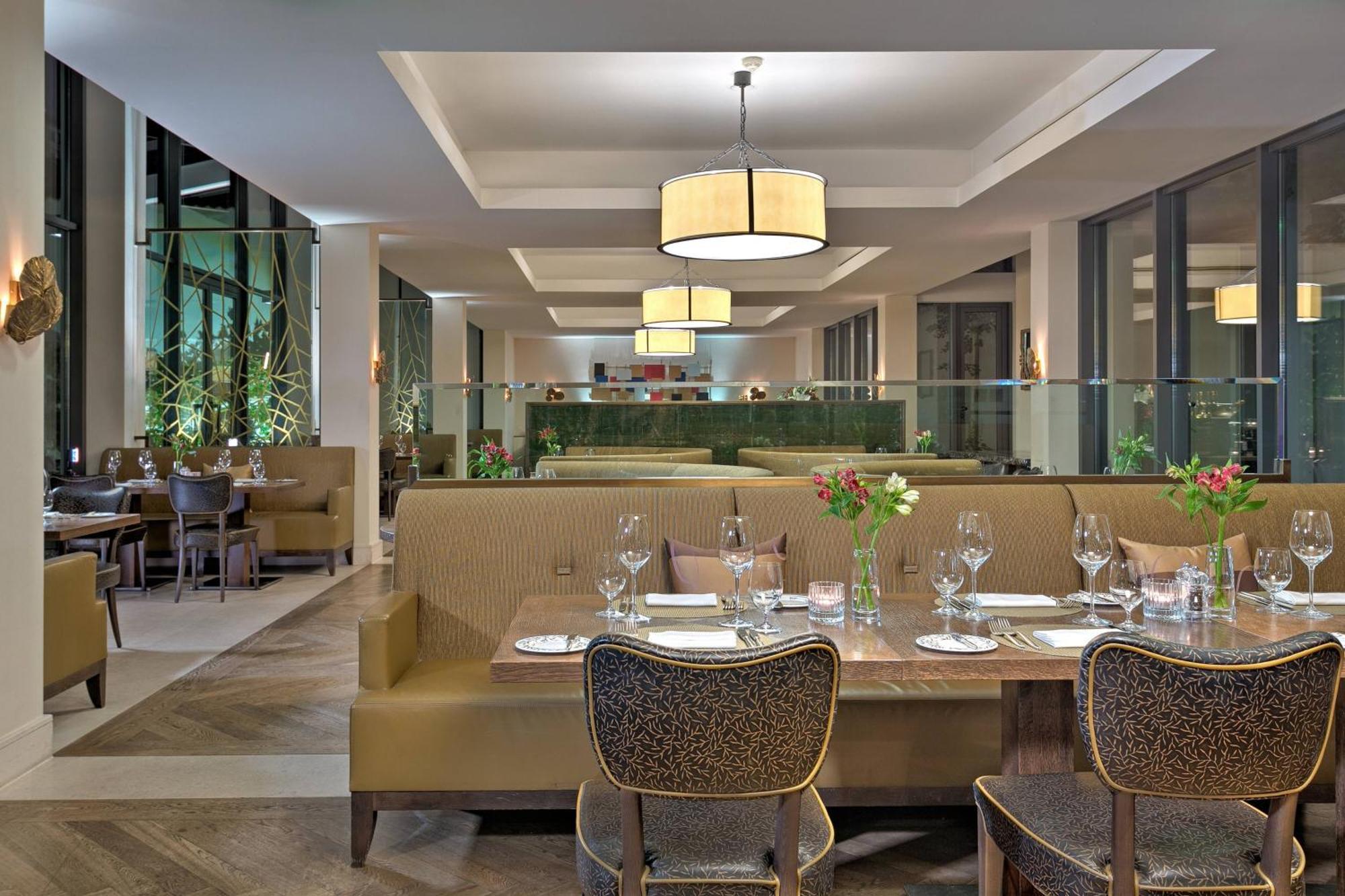 ออกัสติน อะ ลักชัวรี คอลเลคชั่น โฮเต็ล ปร้าก Hotel ปราก ภายนอก รูปภาพ